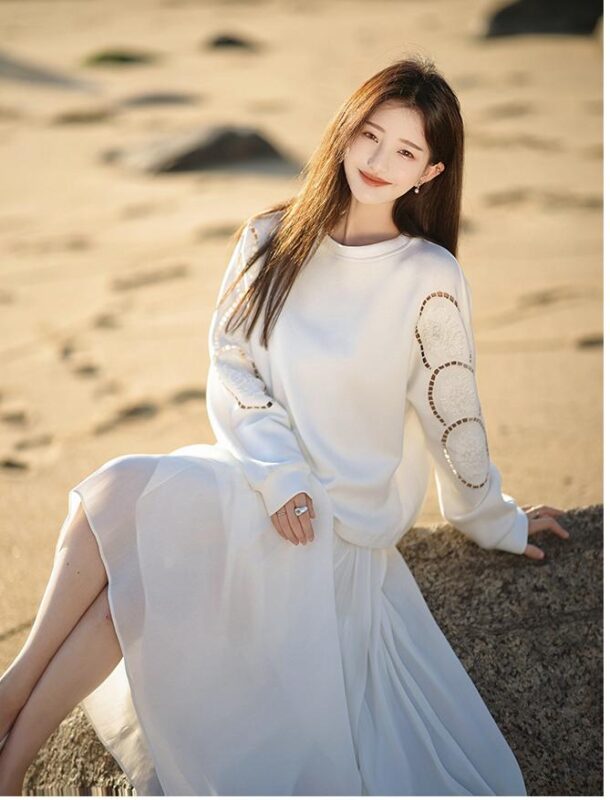 Advanced flowing light A-line casual half skirt