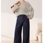 New artistic and fashionable pearl button round neck long sleeved knitted sweater with alpaca and sheep wool as the base layer