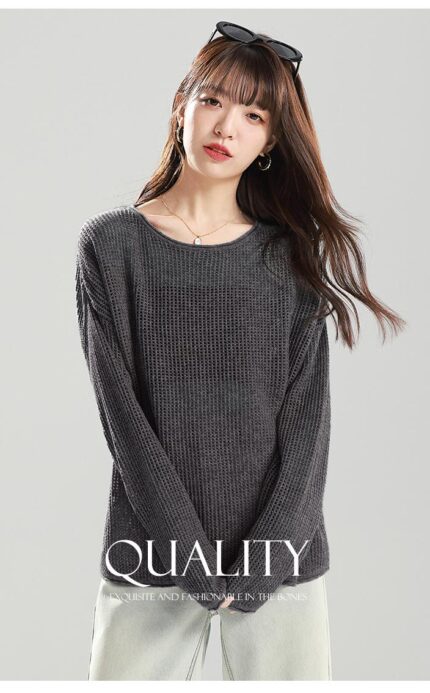 New thin hollowed out round neck knitted hooded sweater with wool content