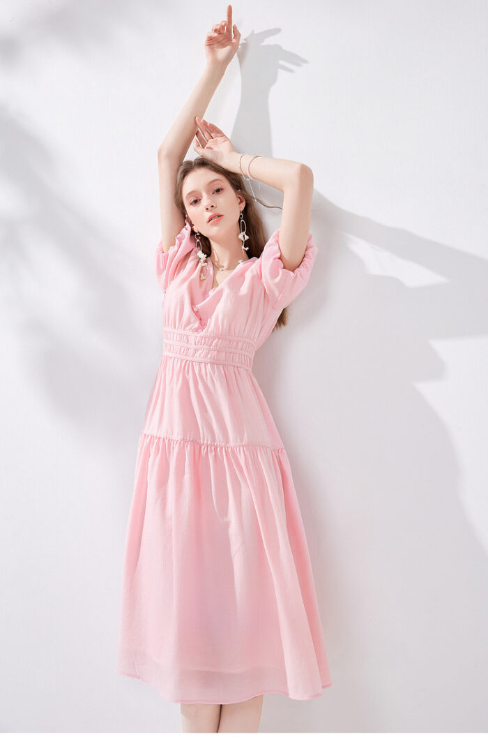 CHIU · SHUI Gentle and Sweet Wind V-neck Dress