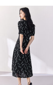 French V-neck pleated floral print dress