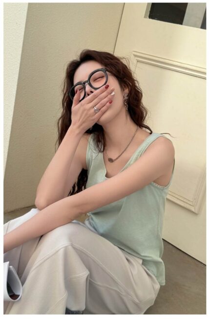 Loose and lazy style base small suspender sleeveless vest