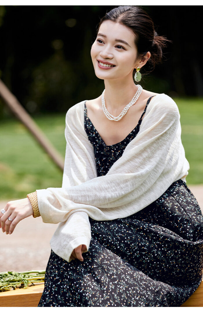 Round neck floral suspender mid length dress