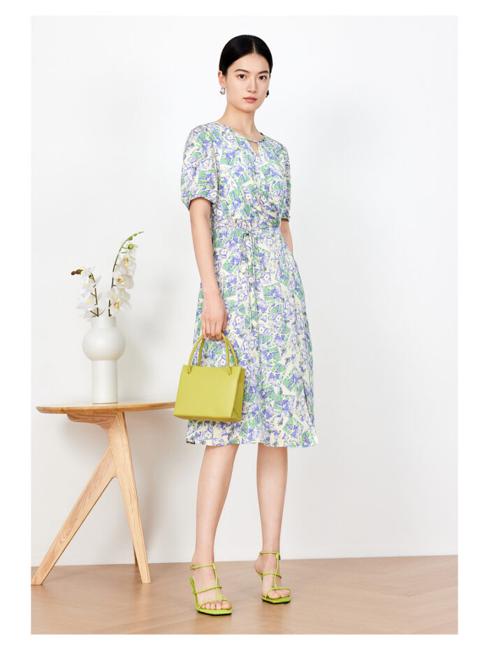 Acetic acid printed dress with elegant waist cinching design