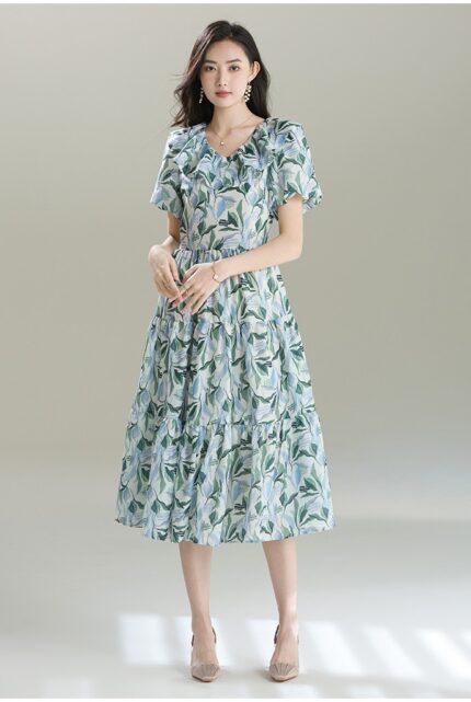 La Chapelle ruffled V-neck floral bubble sleeve dress