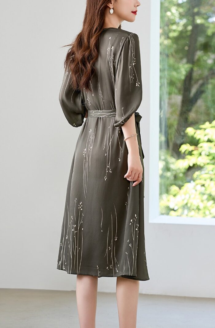 New mulberry silk line printed V-neck lace up commuting dress