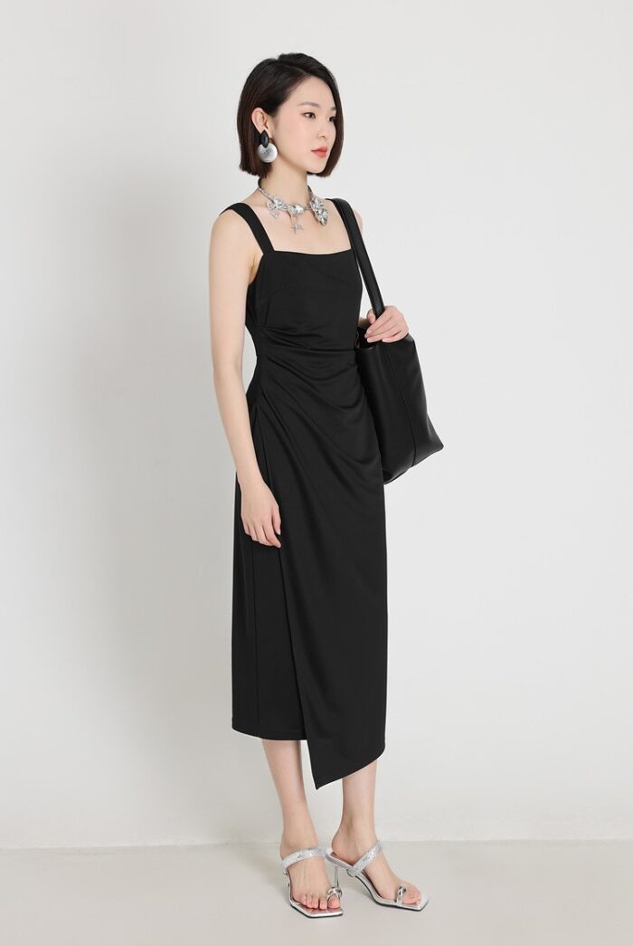 Biselena suspender waist cinching and slimming black skirt dress