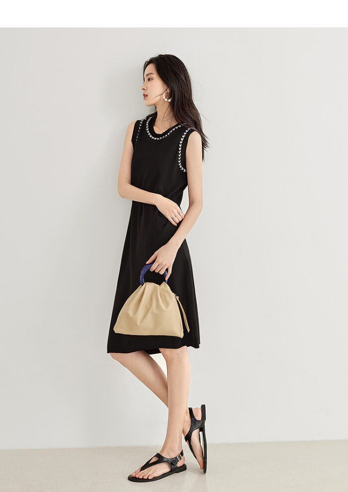 Duibai Little Fragrant Knitted Sweater Dress