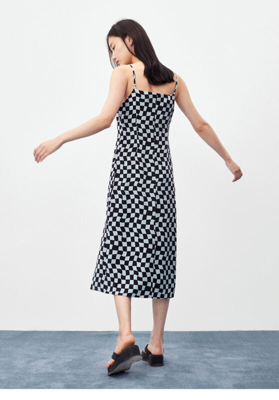 Vestido retro de tablero de ajedrez de verano con falda de tirantes en el interior