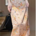 High waisted contrasting printed casual half skirt