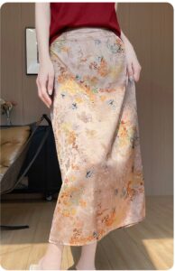 High waisted contrasting printed casual half skirt