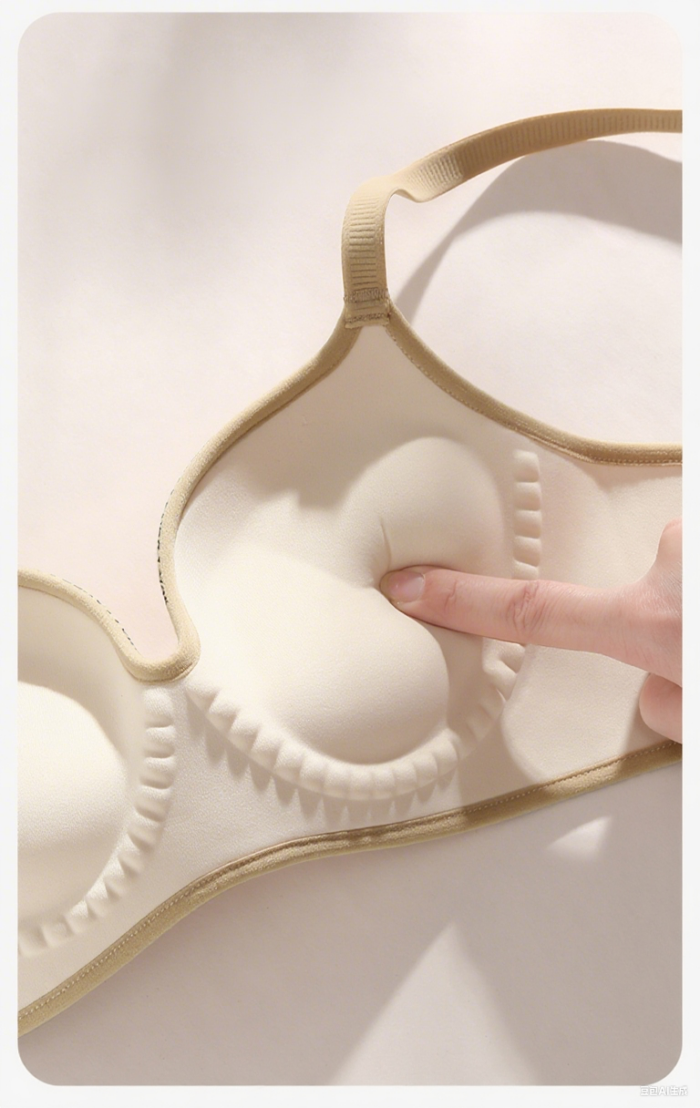 Four row three button/gathered upper support/seamless one-piece bra without steel ring