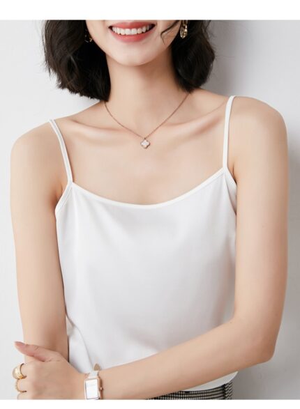 One collar glossy satin camisole vest