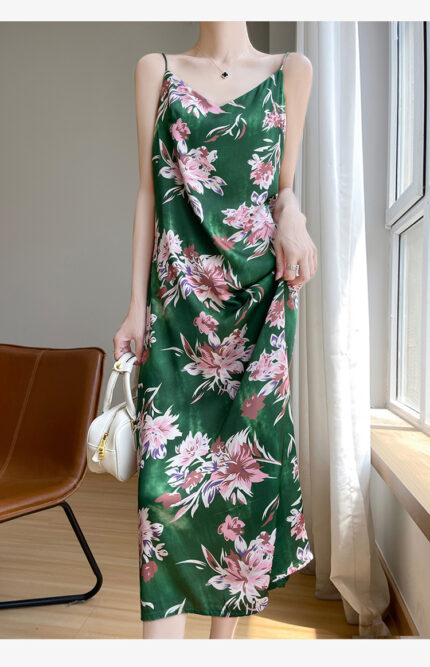 V-neck dyed jacquard camisole dress
