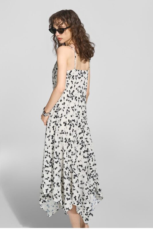 Vestido de tirantes de flores francesas biselena