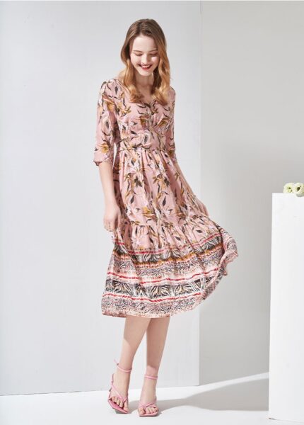 Short sleeved V-neck silk dress