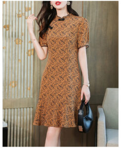 Elegant mulberry silk short sleeved dress