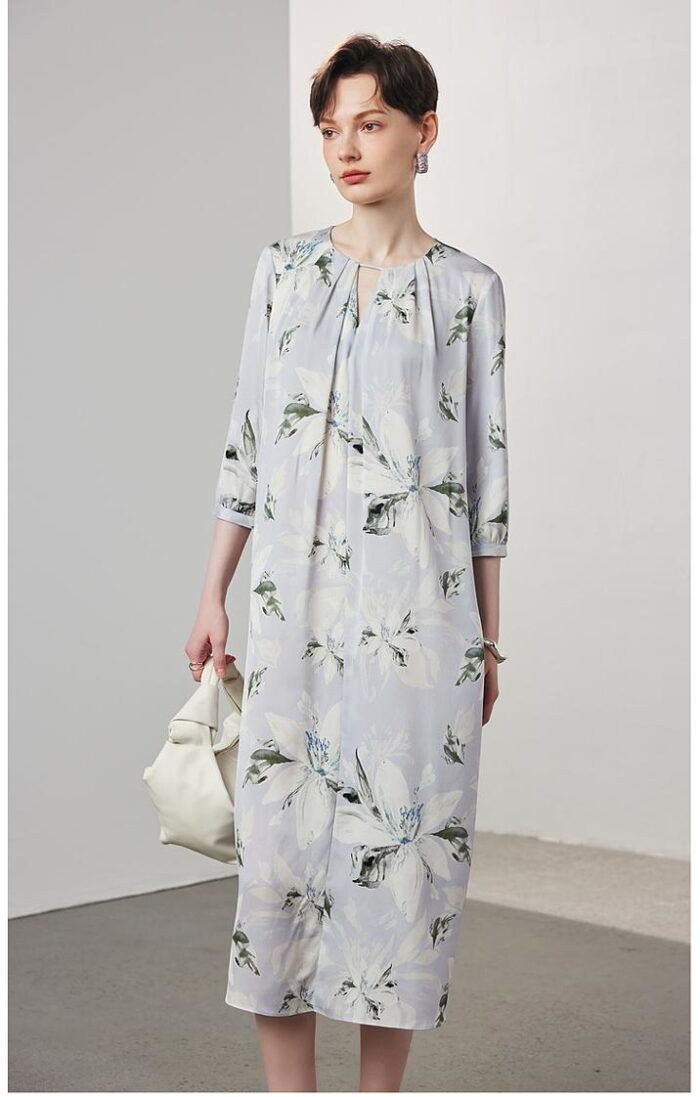 Elegant temperament large floral round neck dress