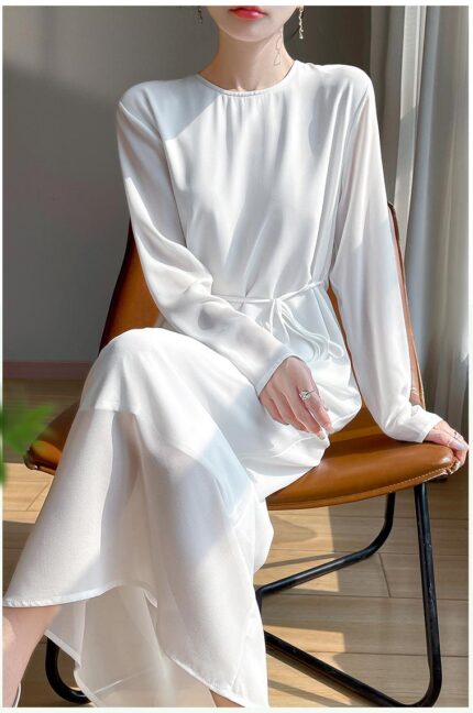 Double layered long sleeved round neck dress