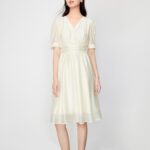 Western style V-neck white skirt