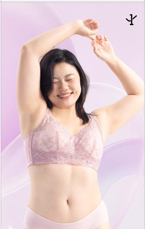 大胸显小无钢圈文胸