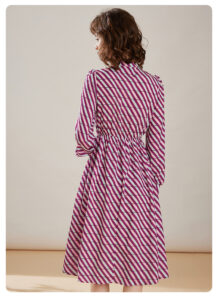 Small stand collar printed dress
