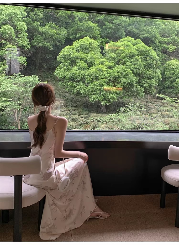 Satin hot stamping printed camisole dress Satin hot stamping printed camisole dress