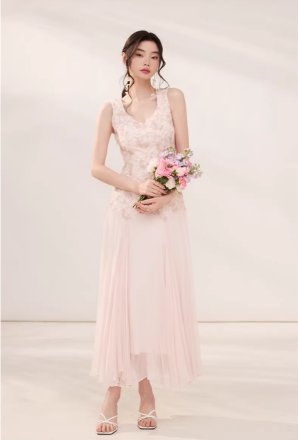 2026 New French Romantic Silk Strap Sleeveless Dress