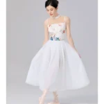 Ballet training costume, dance costume, sleeveless dress with body shape