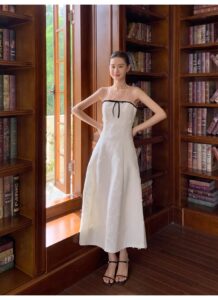 Splicing mesh three-dimensional flower vest dress