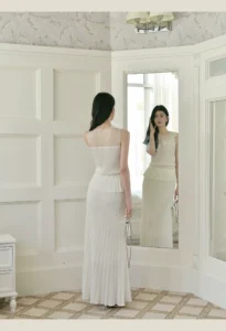 Acetate wool blended hollow relief flower knitted suit half skirt