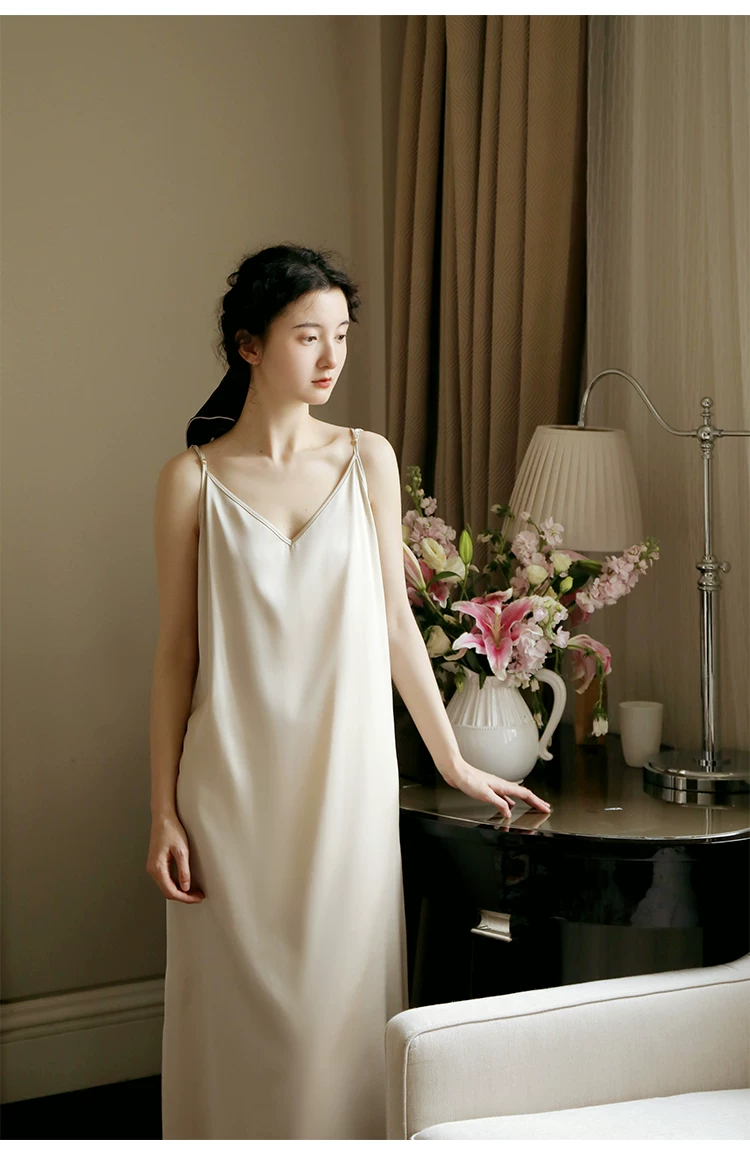 Spring wool skin friendly knitted long sleeved nightgown Spring wool skin friendly knitted long sleeved nightgown