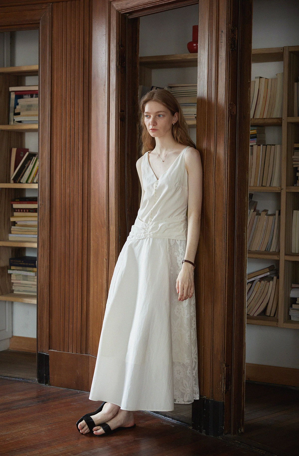 French Romantic Heavy Industry Lace Splicing Twisted A Swing Waist Vest Dress French Romantic Heavy Industry Lace Splicing Twisted A Swing Waist Vest Dress