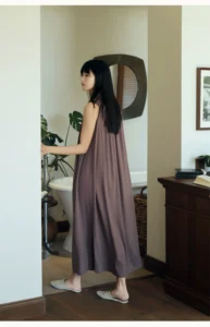 One shoulder high stretch nightgown for home wear that can be worn outside