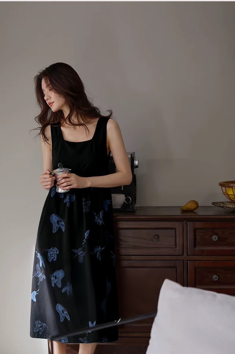 Soft cotton with chest cushion, vintage mid length vest skirt, nightgown Soft cotton with chest cushion, vintage mid length vest skirt, nightgown