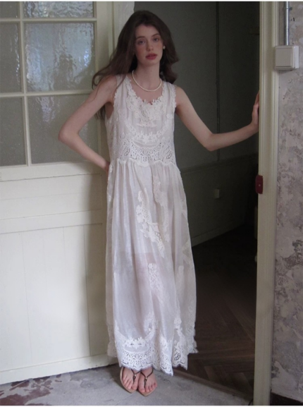White chiffon dress, women's lace vest style retro long skirt
