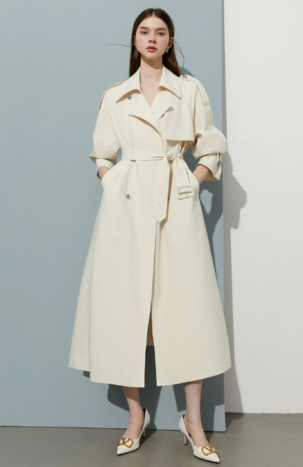 Collar crisp and atmospheric British style long jacket