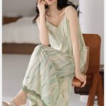 Modal nightgown with chest cushion