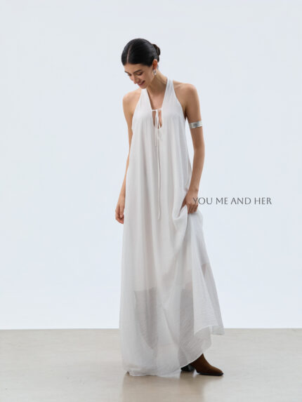 Hanging neck, suspender, big skirt, women's city vacation style party dress