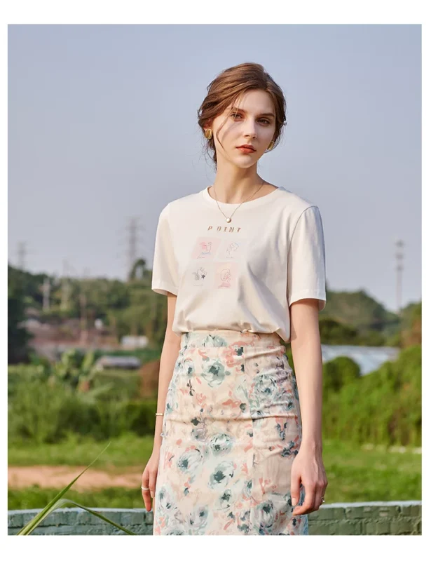 White printed short sleeved t-shirt for women