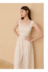 White camisole dress with lace temperament