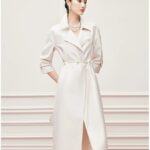 White moonlight temperament, white windbreaker, long spring imitation pearl belt, suit jacket, coat