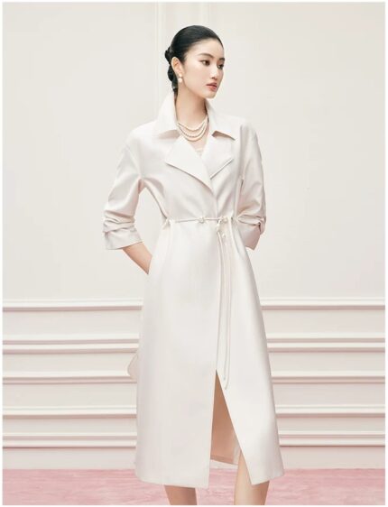 White moonlight temperament, white windbreaker, long spring imitation pearl belt, suit jacket, coat