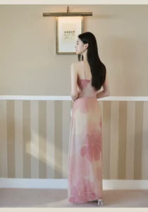 Hanging neck printed dress