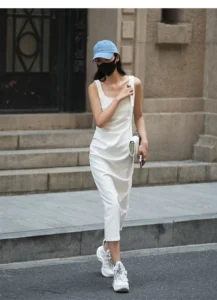 Slimming jumpsuit with elegant camisole long skirt