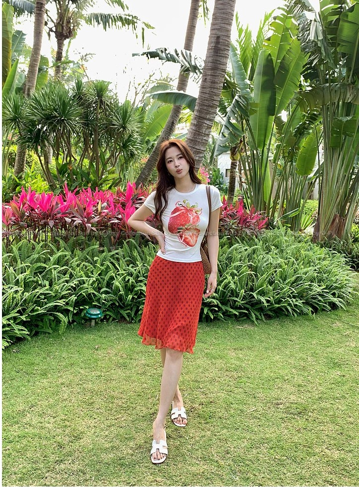 Lyocell White T-shirt with Strawberry Print for Women Lyocell White T-shirt with Strawberry Print for Women