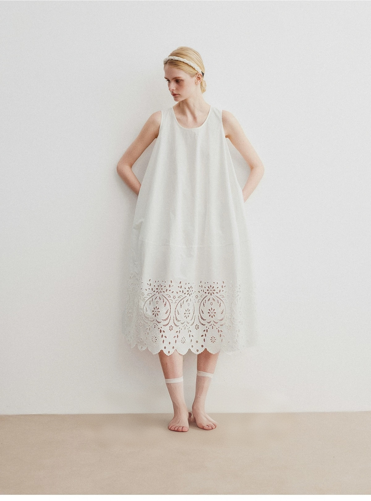 100% cotton heavy-duty hollow embroidery carved cocoon shaped balloon dress 100% cotton heavy-duty hollow embroidery carved cocoon shaped balloon dress