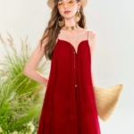 Heavy duty pleated peach heart suspender dress with large skirt hem and thin gauze dress