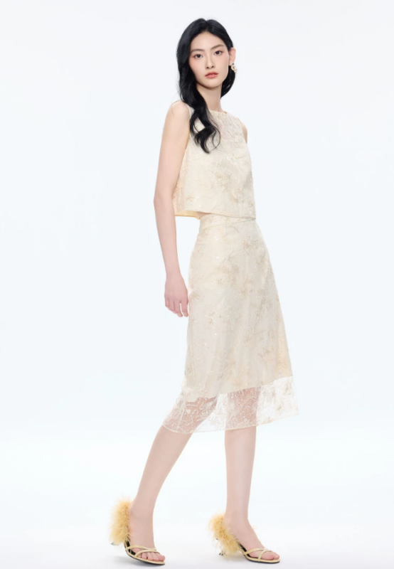 Embroidery set sleeveless shirt half skirt