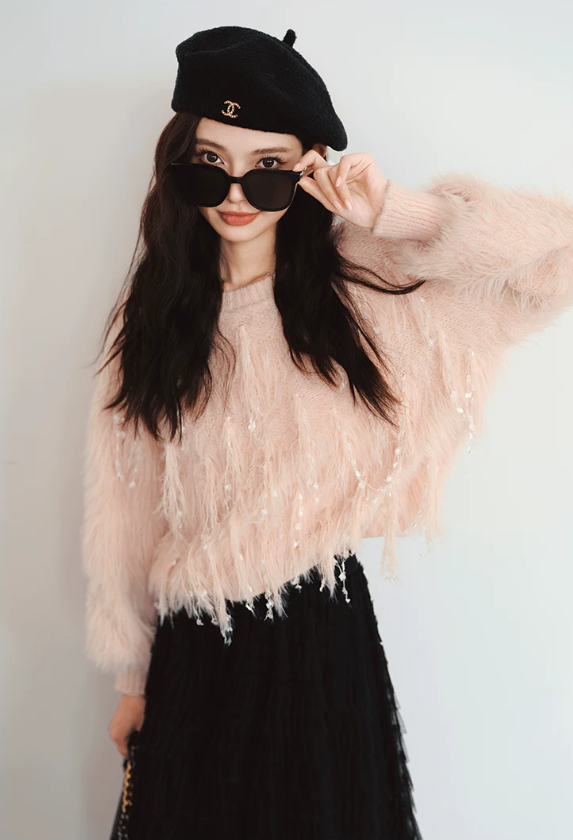 Lazy and relaxed high-end white woolen women's knitted sweater Lazy and relaxed high-end white woolen women's knitted sweater